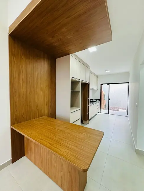 Casa com 2 quartos à venda e para alugar, 150m2 em Esmeralda, Cascavel - PR - imagem 8 Foto 8 de Casa com 2 quartos à venda e para alugar, 150m2 em Esmeralda, Cascavel - PR