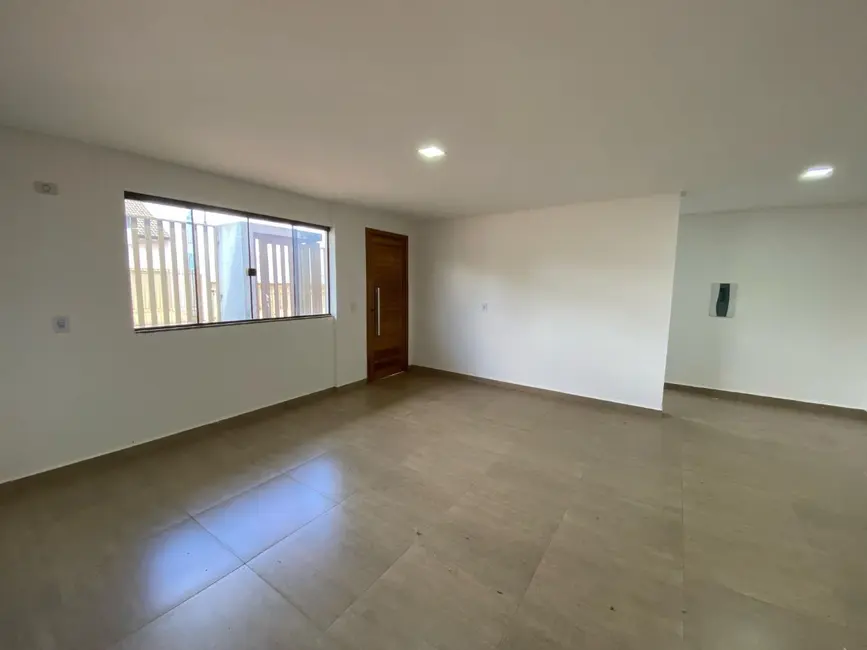 Foto 2 de Sobrado com 2 quartos à venda, 126m2 em Pioneiros Catarinenses, Cascavel - PR