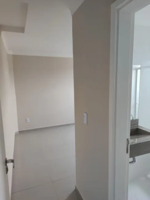 Foto 6 de Apartamento com 2 quartos à venda, 66m2 em Parque São Paulo, Cascavel - PR