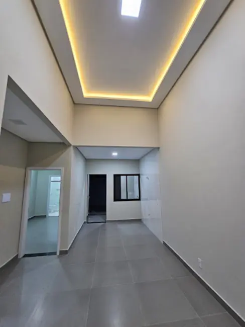 Foto 4 de Casa com 2 quartos à venda, 100m2 em Brazmadeira, Cascavel - PR