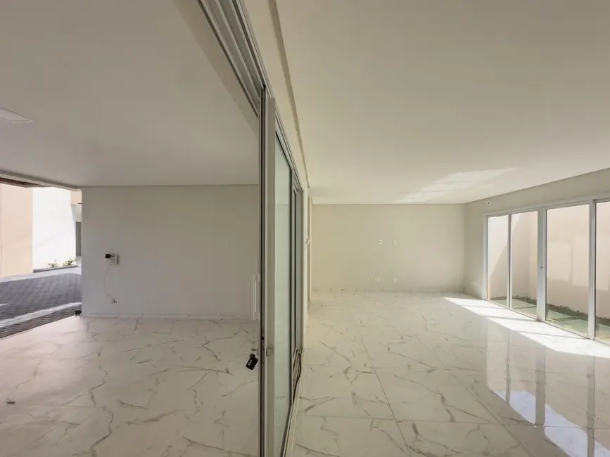 Foto 6 de Sobrado com 3 quartos à venda, 165m2 em Santa Cruz, Cascavel - PR