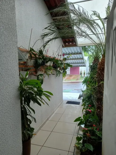 Foto 3 de Casa de Condomínio com 3 quartos à venda, 144m2 em Santa Cruz, Cascavel - PR