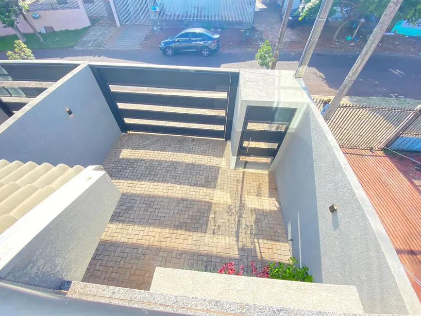 Foto 3 de Sobrado com 3 quartos à venda, 180m2 em Cascavel Velho, Cascavel - PR