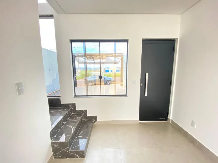 Foto 6 de Sobrado com 3 quartos à venda, 125m2 em Floresta, Cascavel - PR