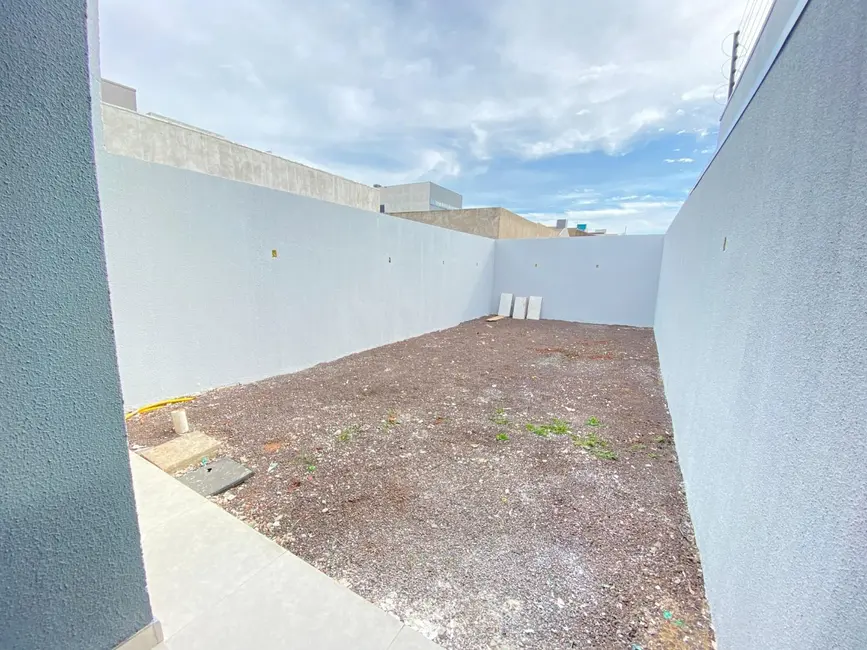 Foto 2 de Sobrado com 3 quartos à venda, 125m2 em Floresta, Cascavel - PR