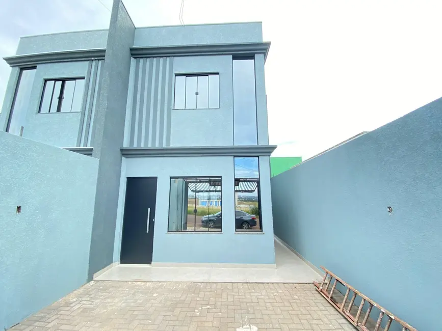 Foto 1 de Sobrado com 3 quartos à venda, 125m2 em Floresta, Cascavel - PR