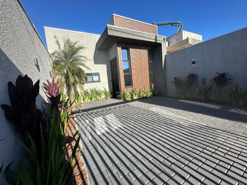 Foto 2 de Casa com 2 quartos à venda, 120m2 em Recanto Tropical, Cascavel - PR