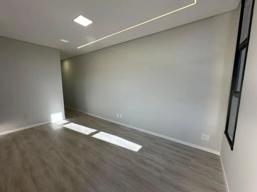 Foto 3 de Casa com 2 quartos à venda, 120m2 em Recanto Tropical, Cascavel - PR