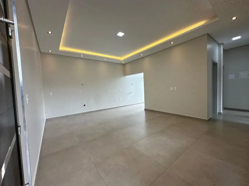 Foto 4 de Casa com 3 quartos à venda, 120m2 em Cascavel - PR