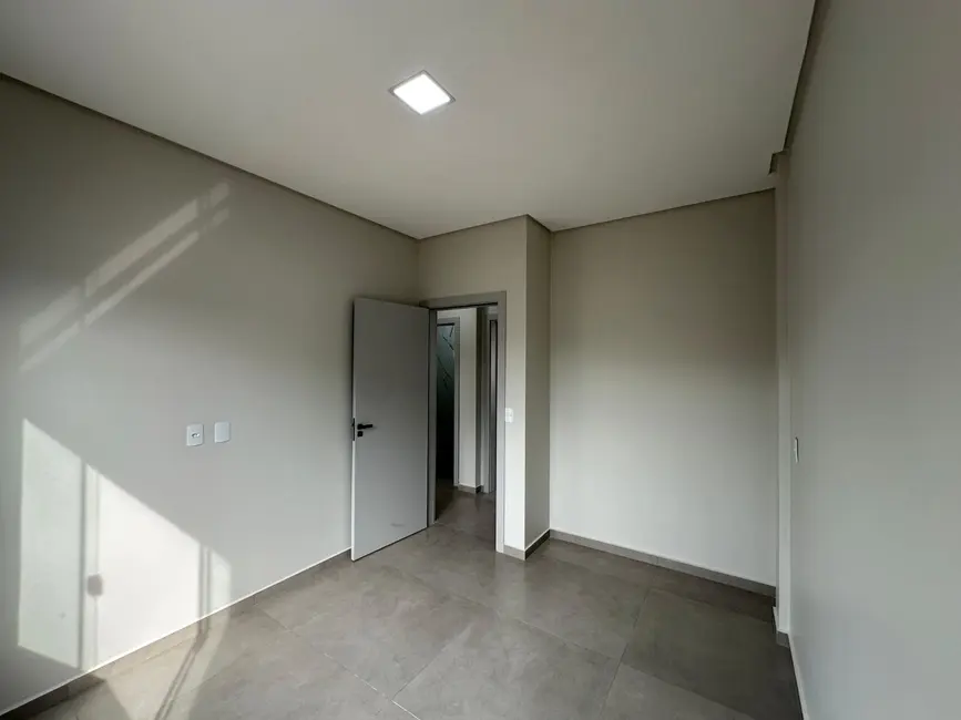 Foto 9 de Casa com 3 quartos à venda, 120m2 em Cascavel - PR