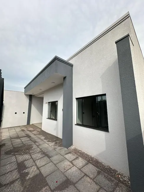 Foto 2 de Casa com 3 quartos à venda, 120m2 em Cascavel - PR