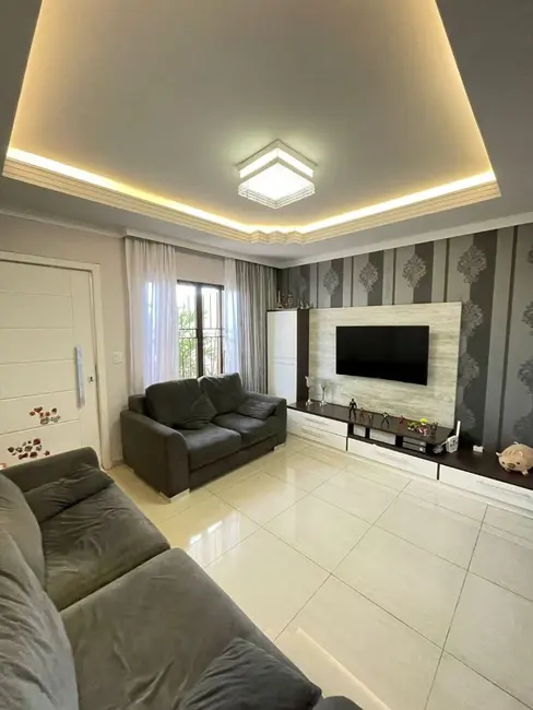 Foto 4 de Sobrado com 3 quartos à venda, 145m2 em Alto Alegre, Cascavel - PR