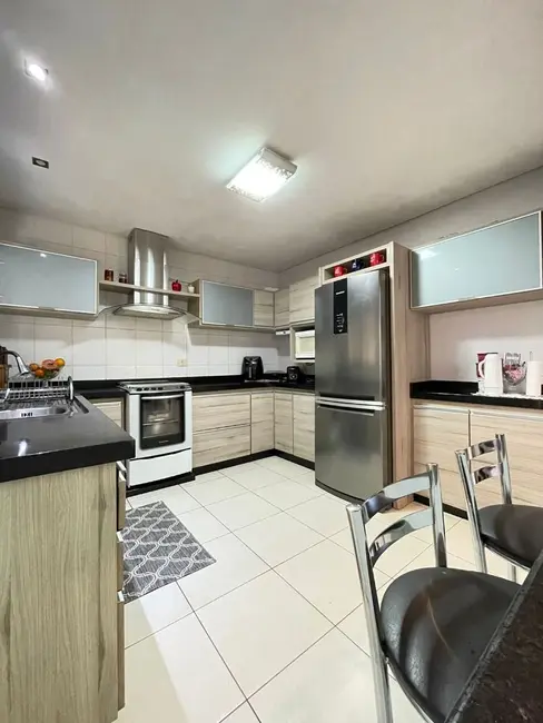 Foto 6 de Sobrado com 3 quartos à venda, 145m2 em Alto Alegre, Cascavel - PR