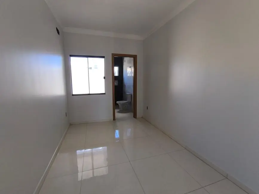 Foto 4 de Casa com 2 quartos à venda, 100m2 em Esmeralda, Cascavel - PR