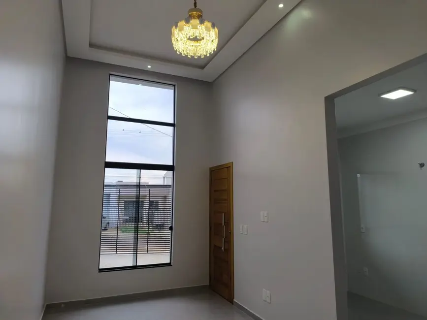 Foto 2 de Casa com 2 quartos à venda, 117m2 em Parque Verde, Cascavel - PR