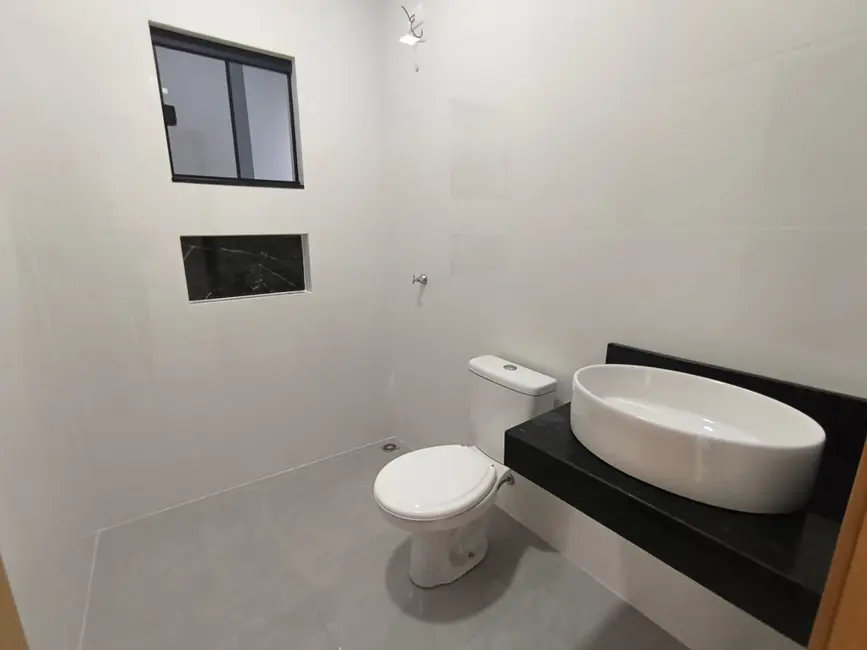 Casa com 2 quartos à venda, 117m2 em Parque Verde, Cascavel - PR - imagem 5 Foto 5 de Casa com 2 quartos à venda, 117m2 em Parque Verde, Cascavel - PR