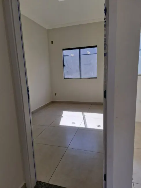 Foto 3 de Casa com 2 quartos à venda, 50m2 em Floresta, Cascavel - PR