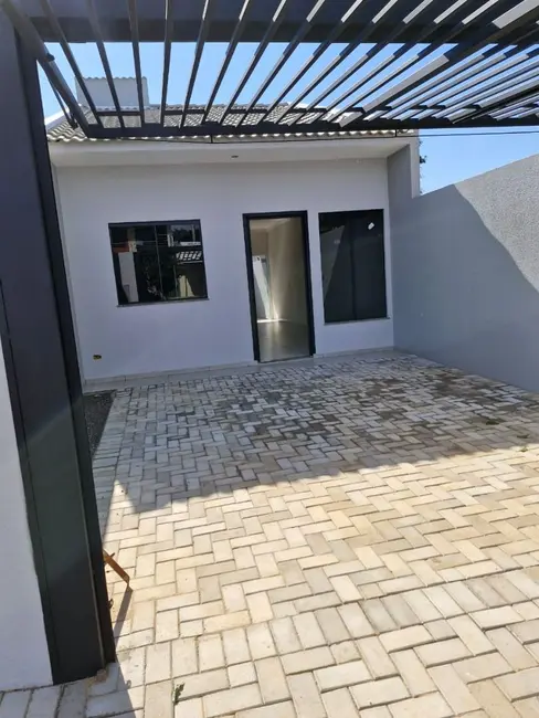 Foto 1 de Casa com 2 quartos à venda, 50m2 em Floresta, Cascavel - PR