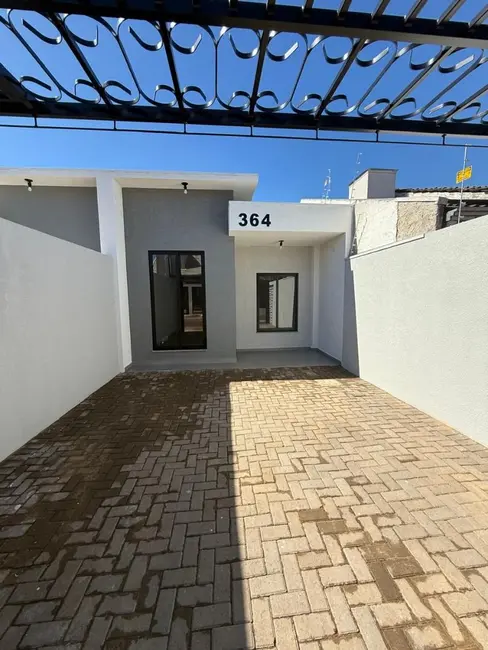 Foto 1 de Casa com 2 quartos à venda, 100m2 em Canadá, Cascavel - PR