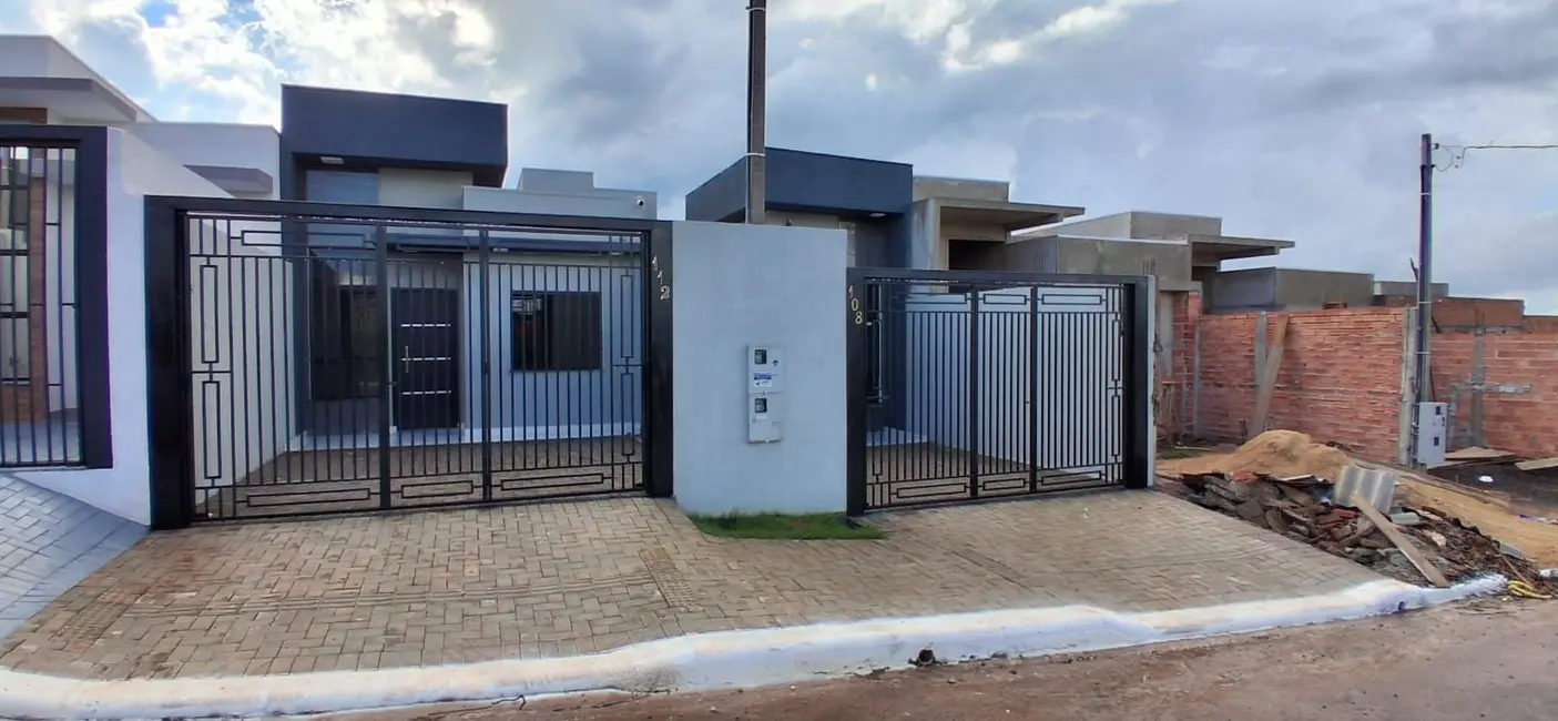 Foto 2 de Casa com 2 quartos à venda, 100m2 em Esmeralda, Cascavel - PR