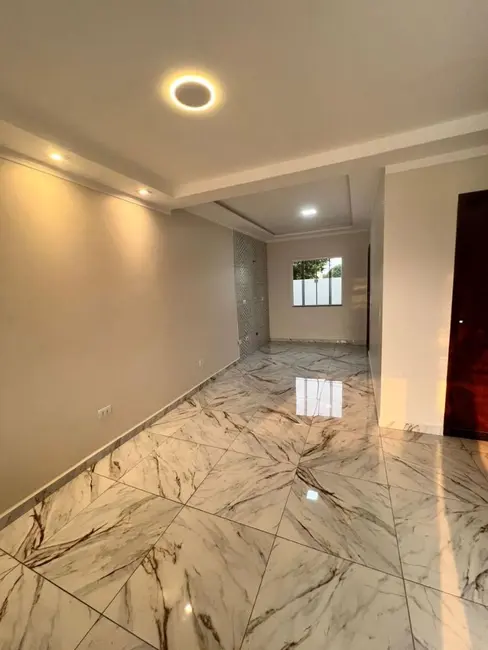 Foto 3 de Casa com 2 quartos à venda, 94m2 em 14 de Novembro, Cascavel - PR