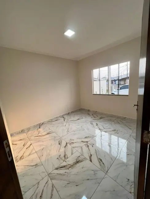 Foto 6 de Casa com 2 quartos à venda, 94m2 em 14 de Novembro, Cascavel - PR