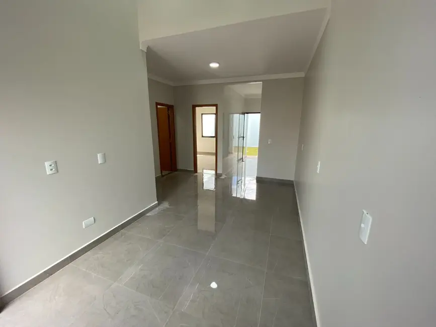 Foto 3 de Casa com 2 quartos à venda, 114m2 em Cascavel - PR
