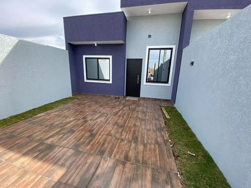 Foto 1 de Casa com 2 quartos à venda, 114m2 em Cascavel - PR