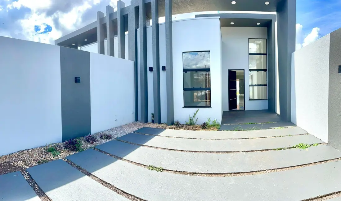 Foto 2 de Casa com 2 quartos à venda, 192m2 em Universitário, Cascavel - PR