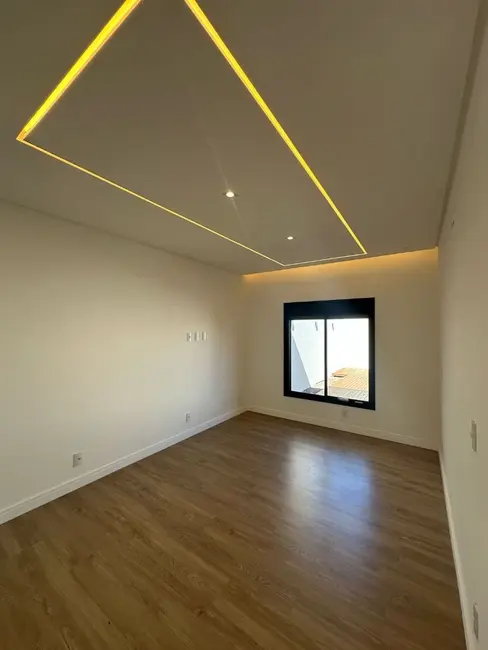 Foto 9 de Casa com 3 quartos à venda, 301m2 em Cascavel - PR