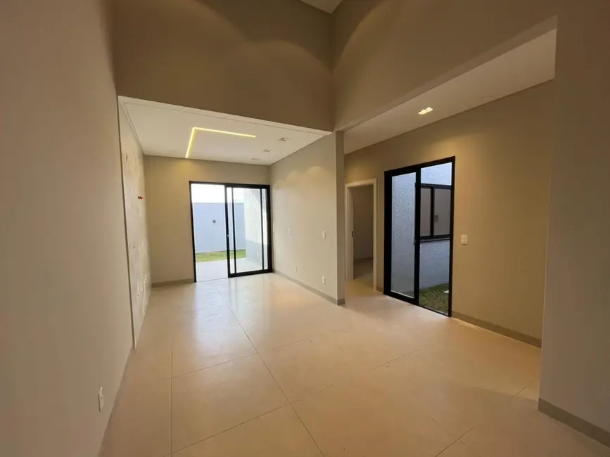 Foto 4 de Casa com 3 quartos à venda, 150m2 em Cascavel - PR