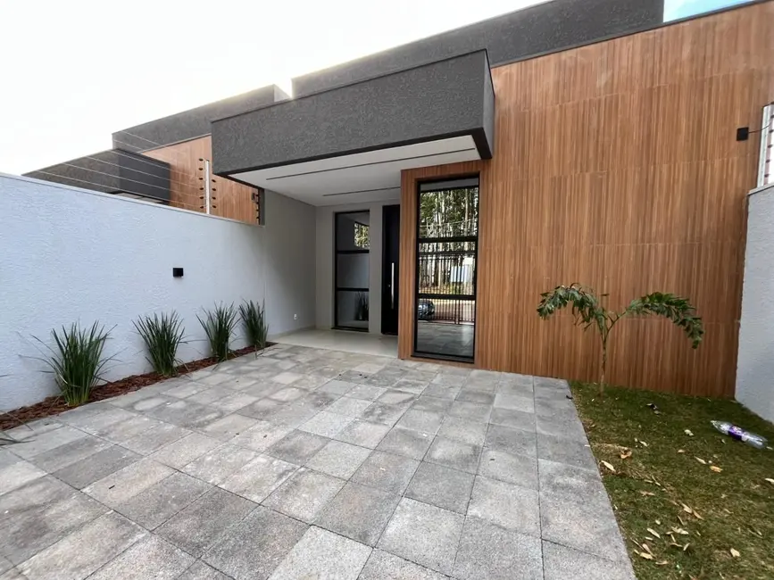 Foto 2 de Casa com 3 quartos à venda, 150m2 em Cascavel - PR