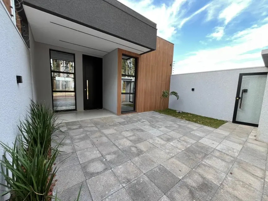 Foto 1 de Casa com 3 quartos à venda, 150m2 em Cascavel - PR