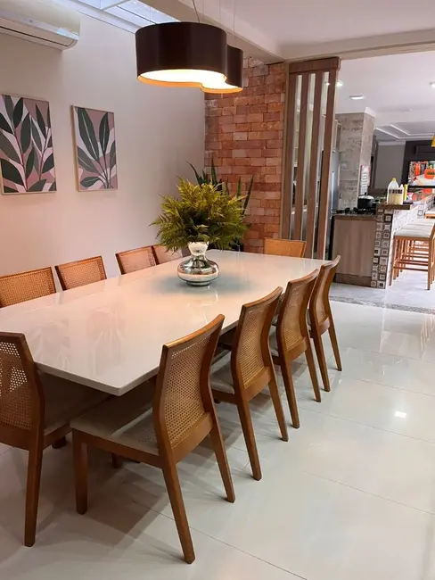 Foto 4 de Sobrado com 4 quartos à venda, 560m2 em Cascavel - PR