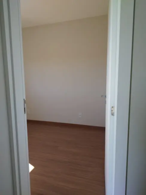 Foto 8 de Sobrado com 3 quartos à venda, 200m2 em Brazmadeira, Cascavel - PR