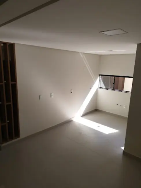 Foto 5 de Sobrado com 3 quartos à venda, 200m2 em Brazmadeira, Cascavel - PR