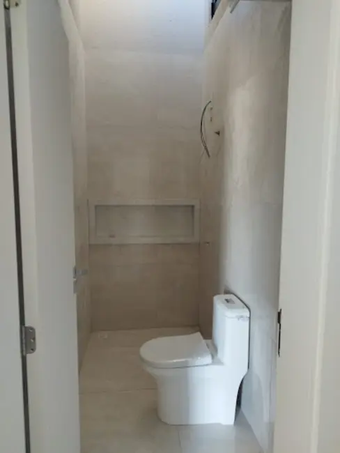 Foto 7 de Sobrado com 3 quartos à venda, 200m2 em Brazmadeira, Cascavel - PR