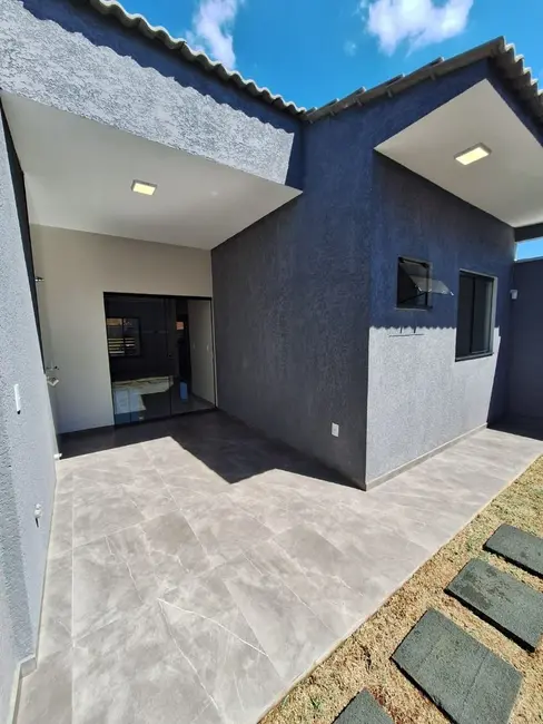 Foto 2 de Casa com 3 quartos à venda, 150m2 em Floresta, Cascavel - PR