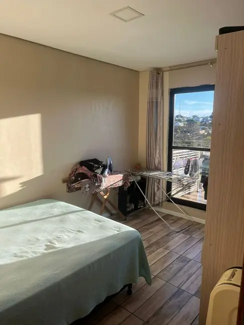 Foto 9 de Sobrado com 4 quartos à venda, 205m2 em Cascavel - PR