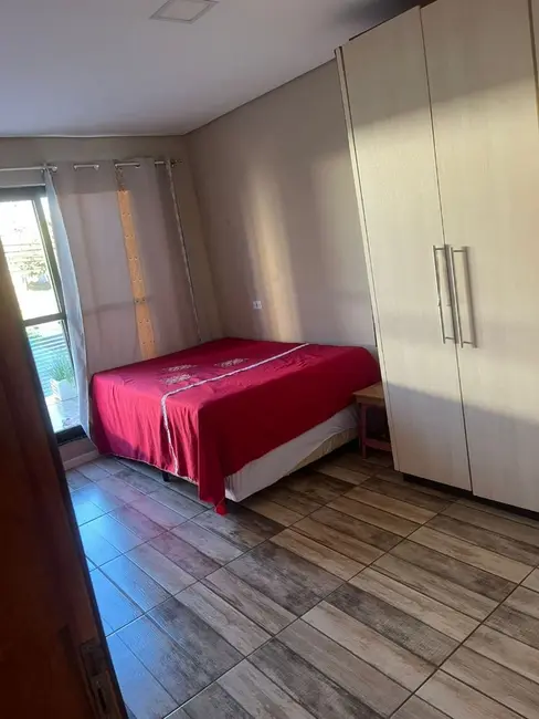 Foto 6 de Sobrado com 4 quartos à venda, 205m2 em Cascavel - PR