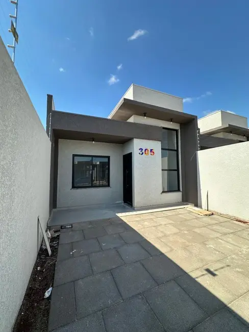 Foto 1 de Casa com 2 quartos à venda, 120m2 em Cascavel - PR