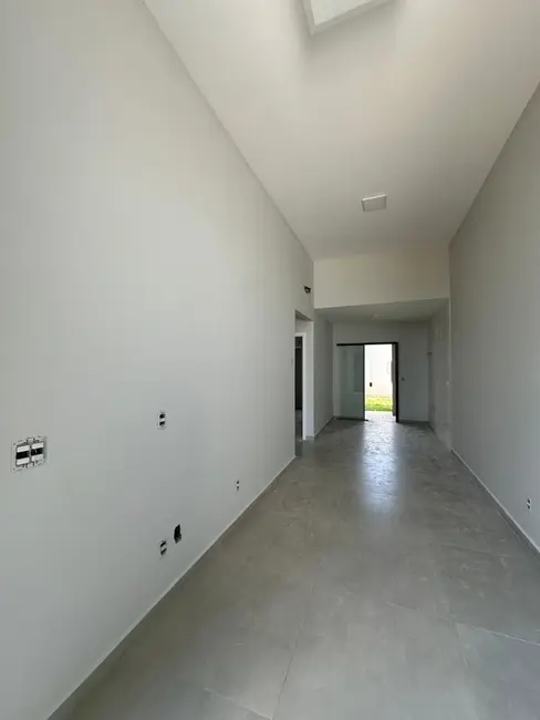 Foto 3 de Casa com 2 quartos à venda, 120m2 em Cascavel - PR