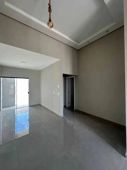 Foto 3 de Casa com 2 quartos à venda, 120m2 em Cascavel - PR