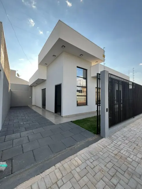 Foto 1 de Casa com 3 quartos à venda, 125m2 em Santa Cruz, Cascavel - PR