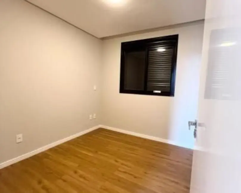 Foto 5 de Sobrado com 3 quartos à venda, 133m2 em Centro, Cascavel - PR