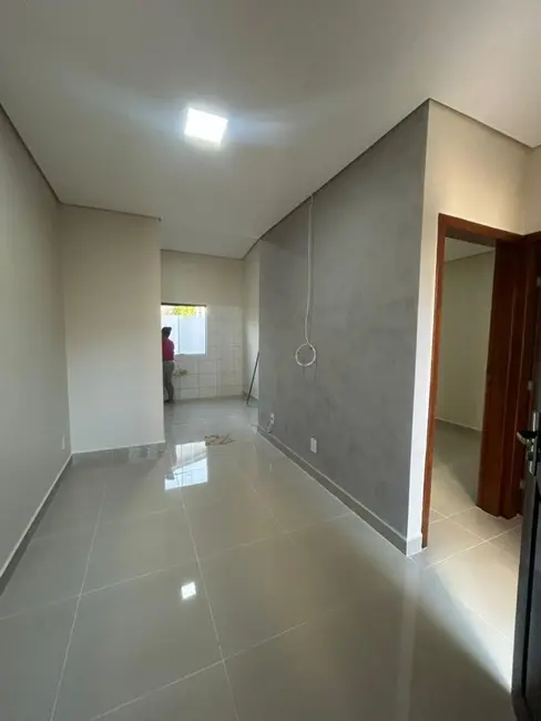 Foto 3 de Casa com 2 quartos à venda, 106m2 em Cascavel - PR