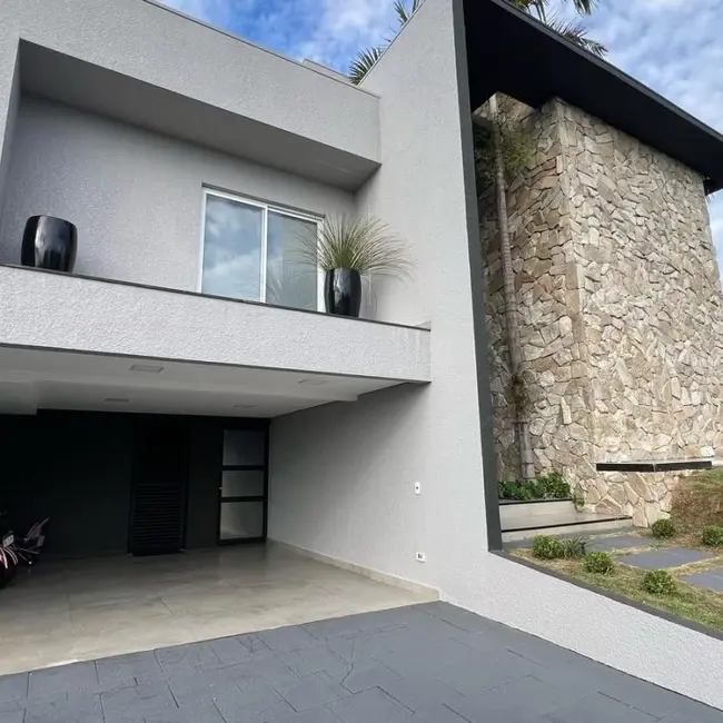 Foto 1 de Casa de Condomínio com 4 quartos à venda, 600m2 em Santa Cruz, Cascavel - PR