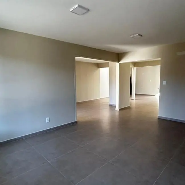 Foto 4 de Casa de Condomínio com 3 quartos à venda, 200m2 em Neva, Cascavel - PR