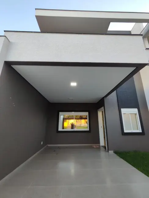 Foto 1 de Sobrado com 3 quartos à venda, 180m2 em Alto Alegre, Cascavel - PR