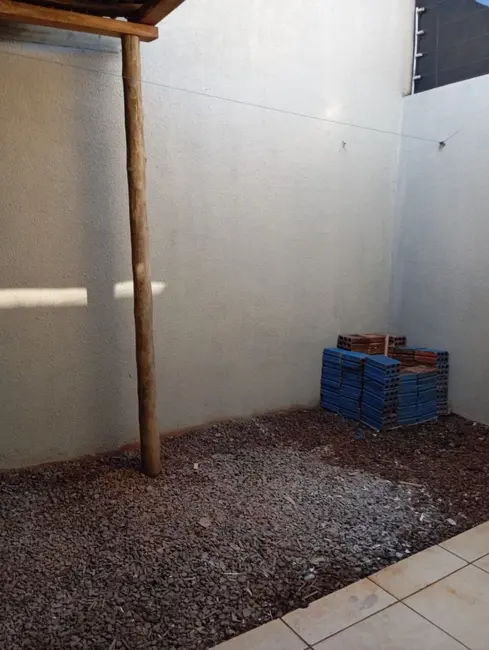 Foto 7 de Casa com 2 quartos à venda, 90m2 em Cascavel - PR